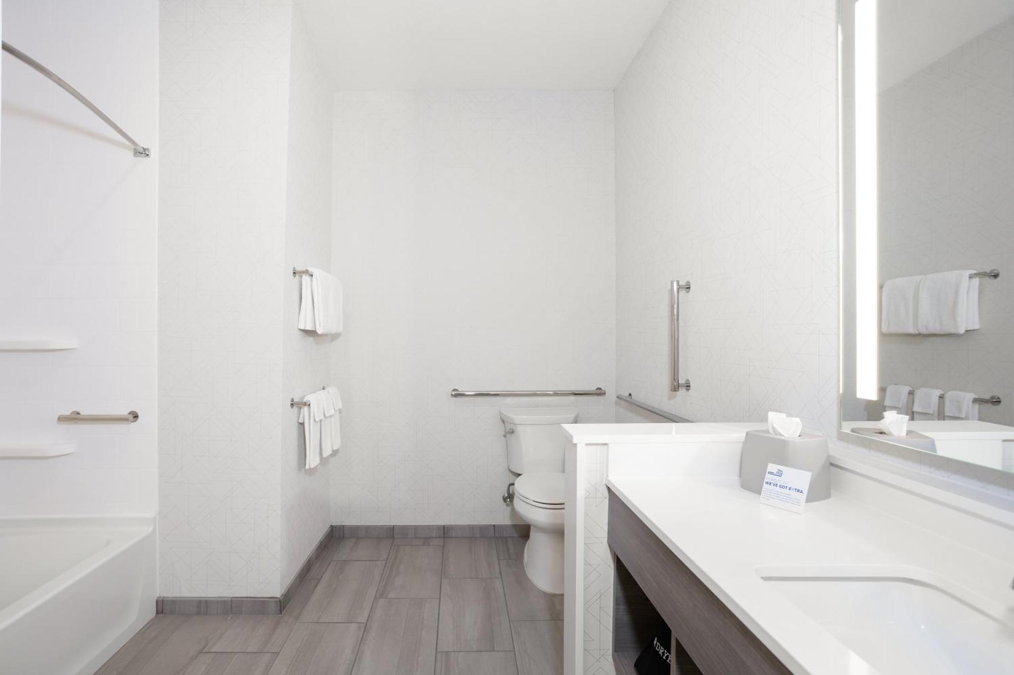 Holiday Inn Express & Suites Dyersburg By Ihg Zewnętrze zdjęcie