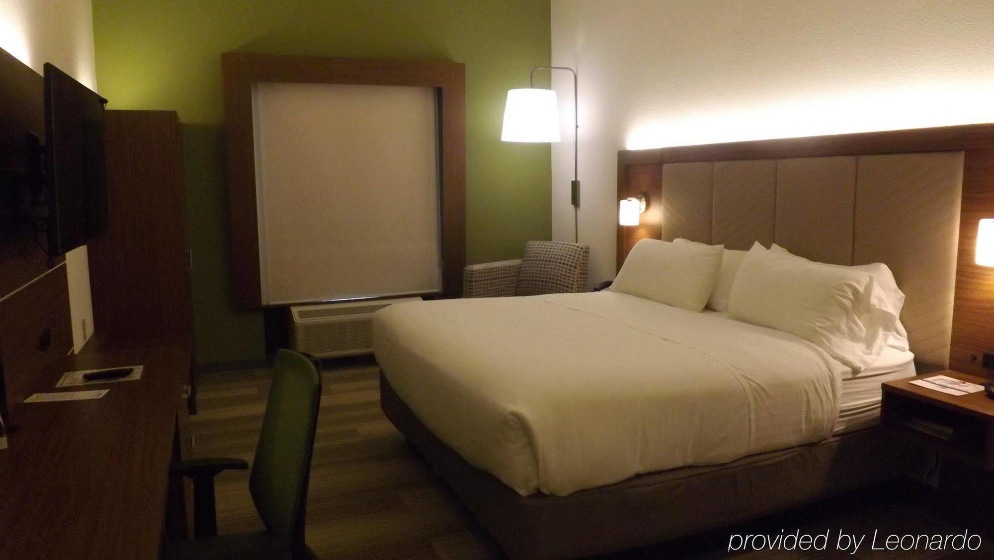 Holiday Inn Express & Suites Dyersburg By Ihg Zewnętrze zdjęcie