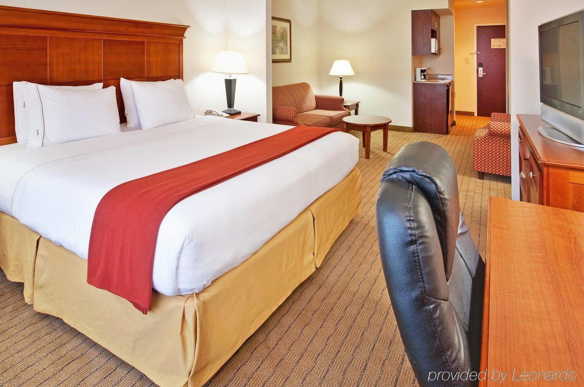 Holiday Inn Express & Suites Dyersburg By Ihg Pokój zdjęcie