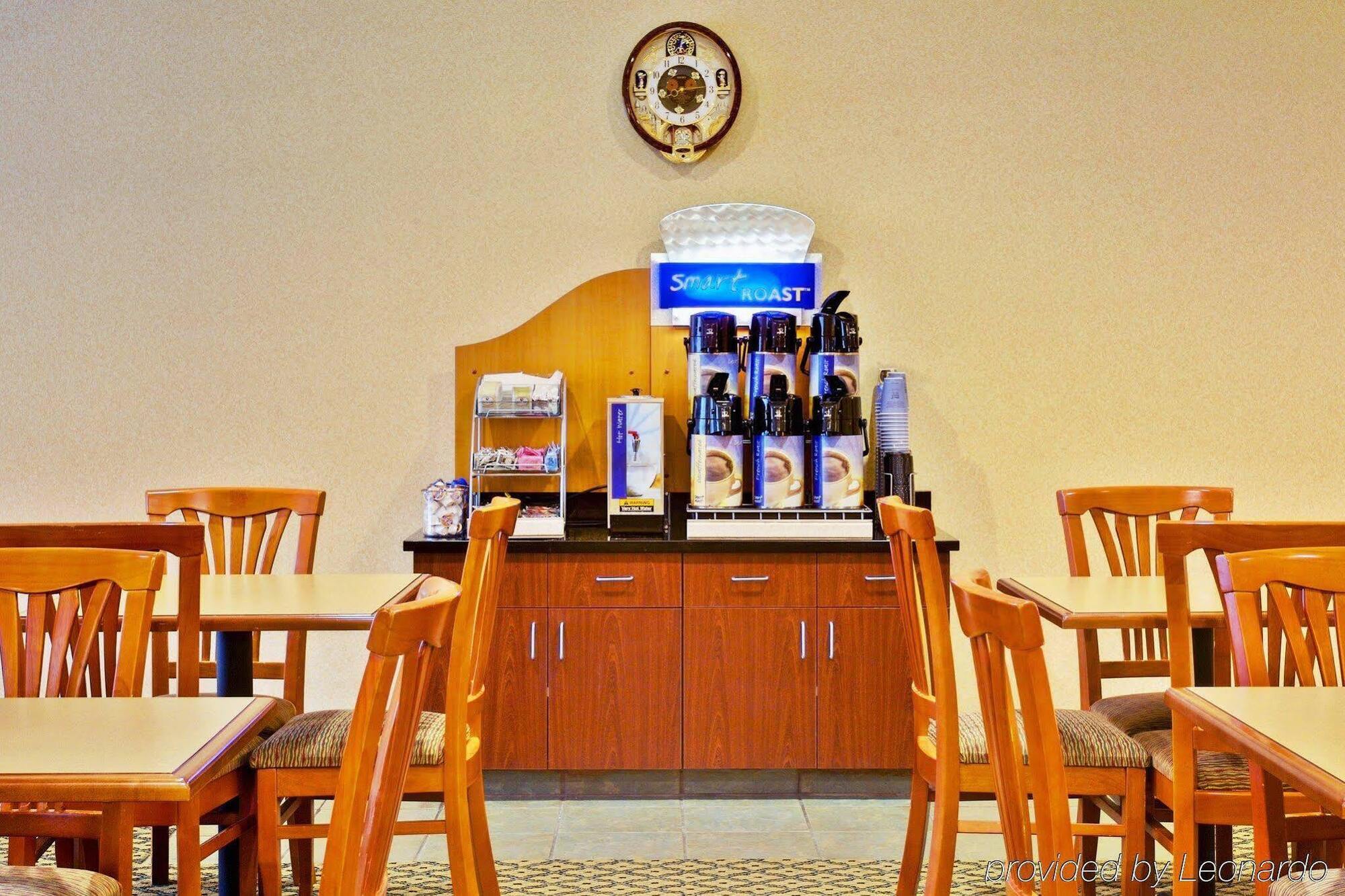 Holiday Inn Express & Suites Dyersburg By Ihg Zewnętrze zdjęcie