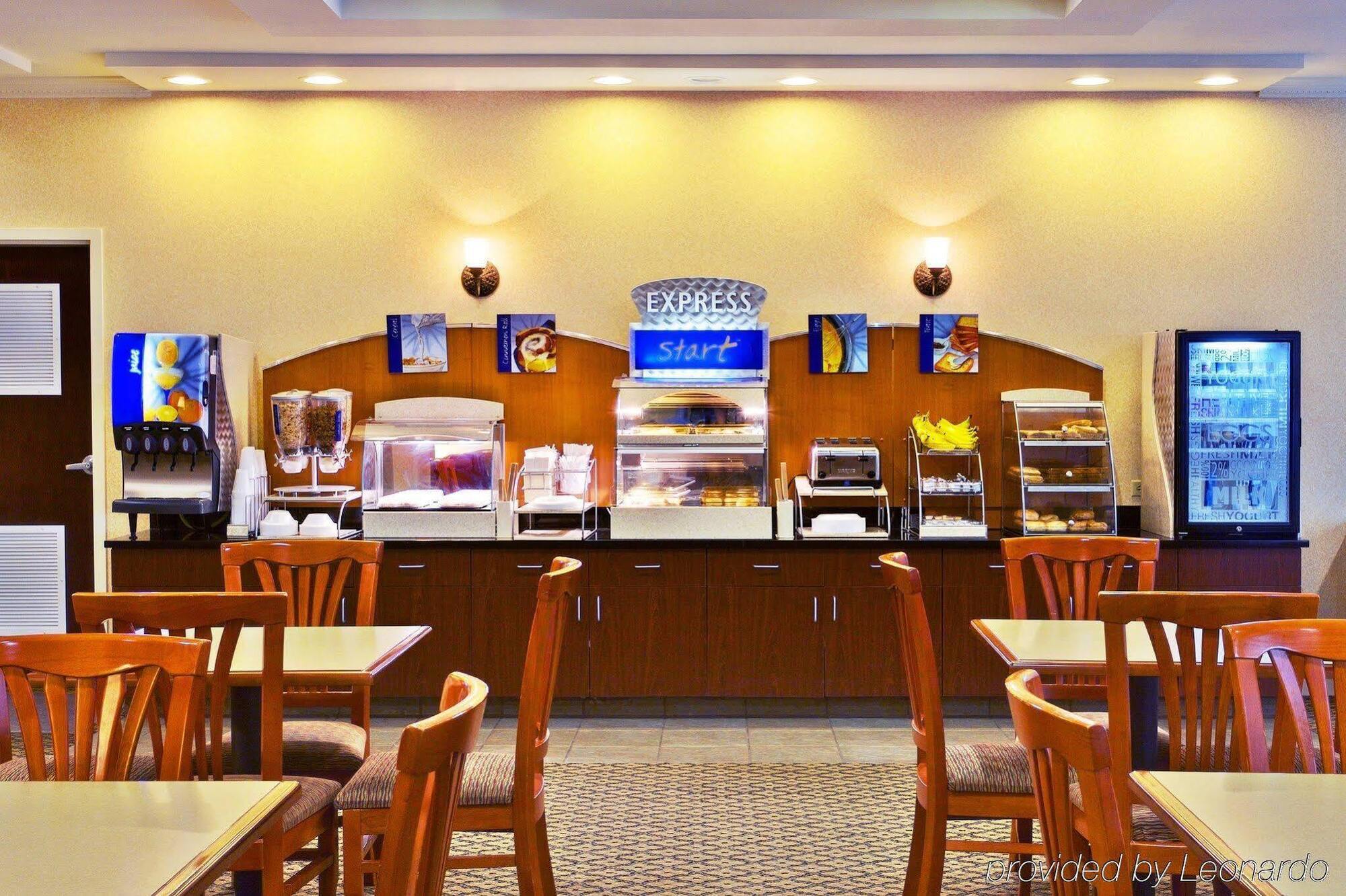 Holiday Inn Express & Suites Dyersburg By Ihg Zewnętrze zdjęcie