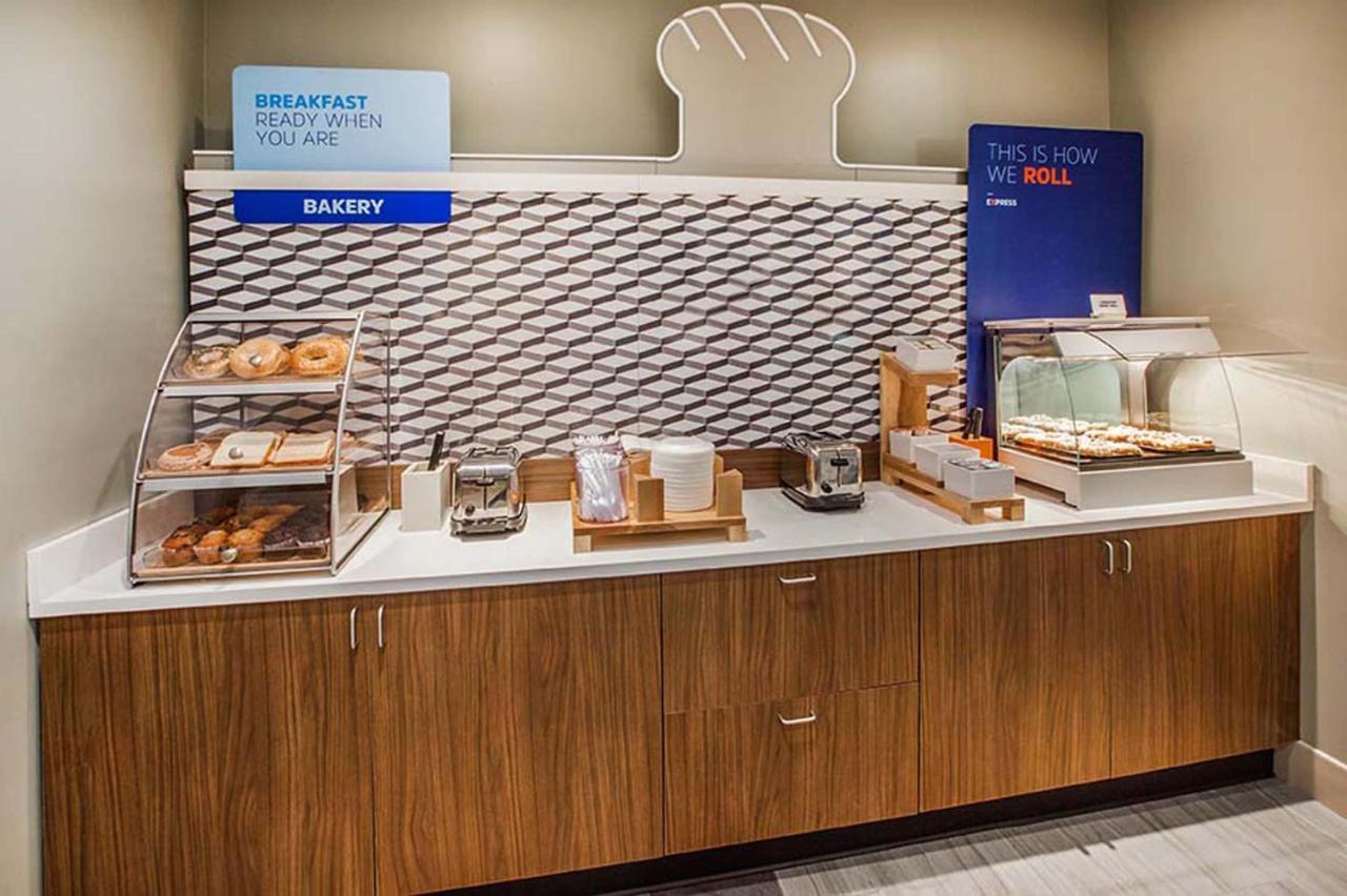Holiday Inn Express & Suites Dyersburg By Ihg Zewnętrze zdjęcie